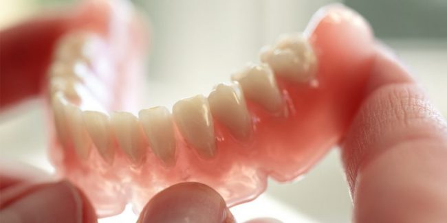 dentadura criada com impressão 3d na odontologia